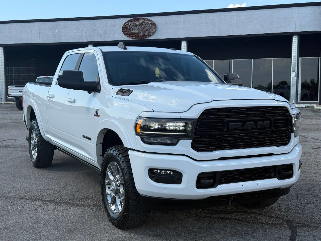 Used 2021 RAM 2500 Limited image 3