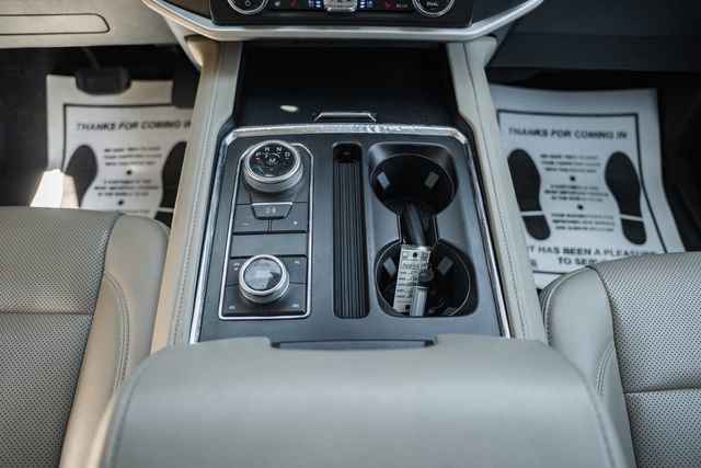Used 2022 Ford Expedition XLT AWD/4WD image 38
