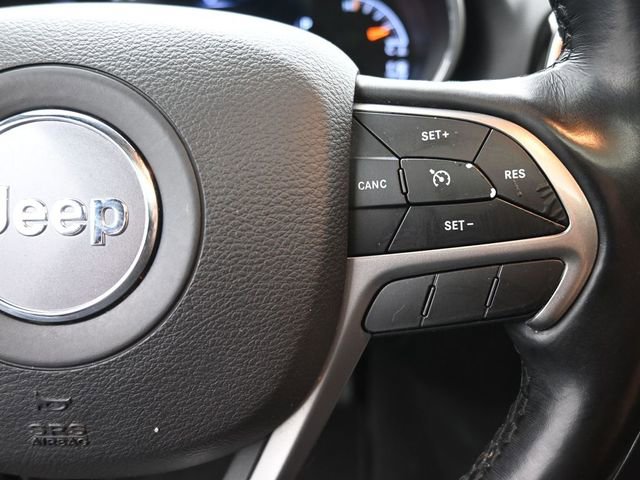 Used 2021 Jeep Grand Cherokee Laredo X image 28