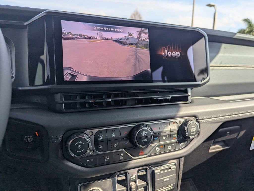 New 2026 Jeep Gladiator Sport image 20