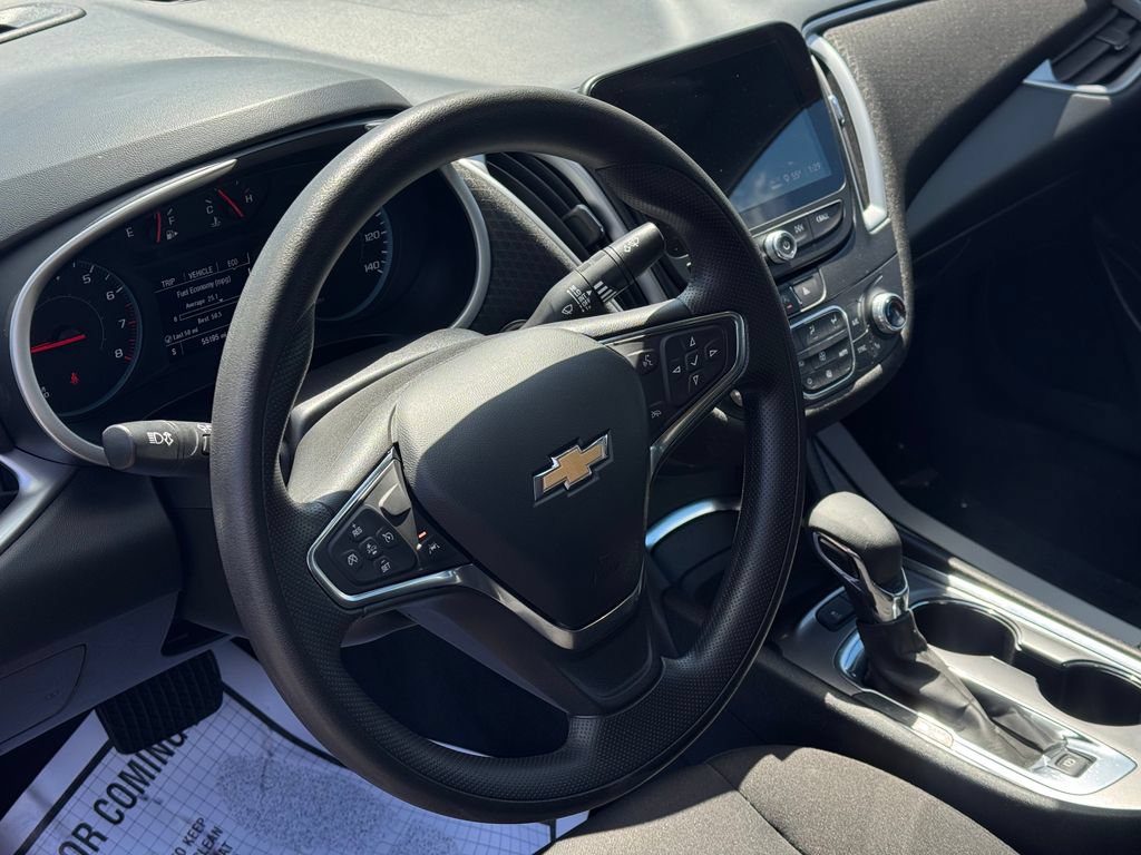 Used 2024 Chevrolet Malibu LT FWD image 24