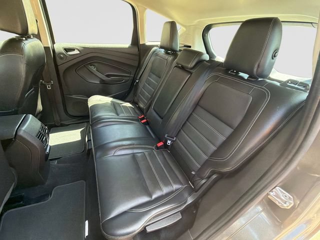 Used 2017 Ford C-MAX Energi Titanium w/ Equipment Group 501A FWD image 15
