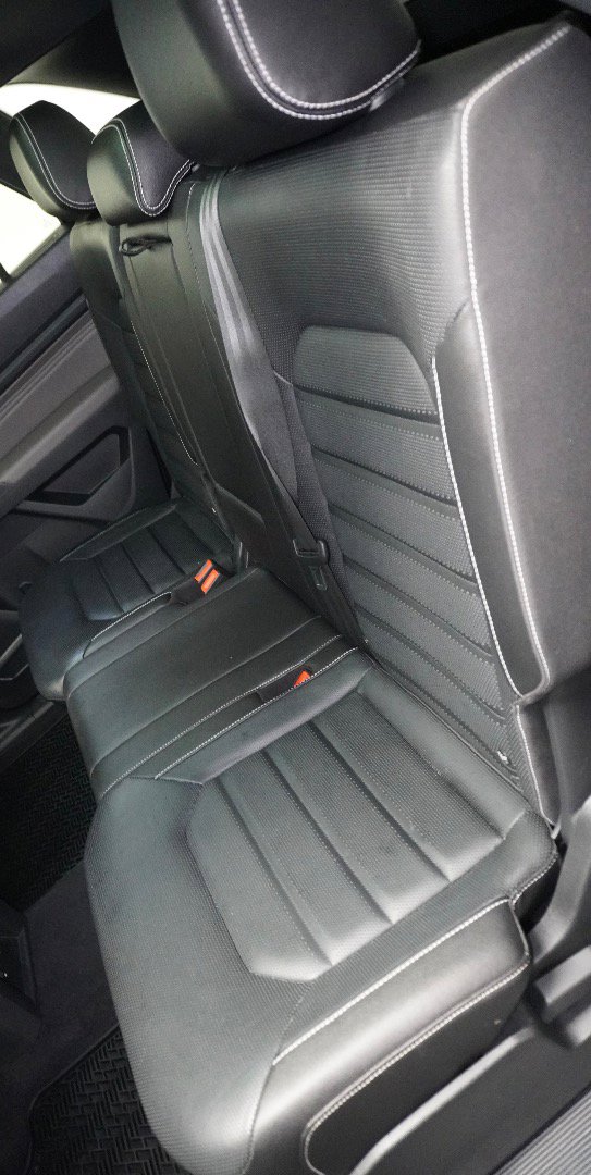 Used 2021 Volkswagen Atlas Cross Sport SEL Premium image 5