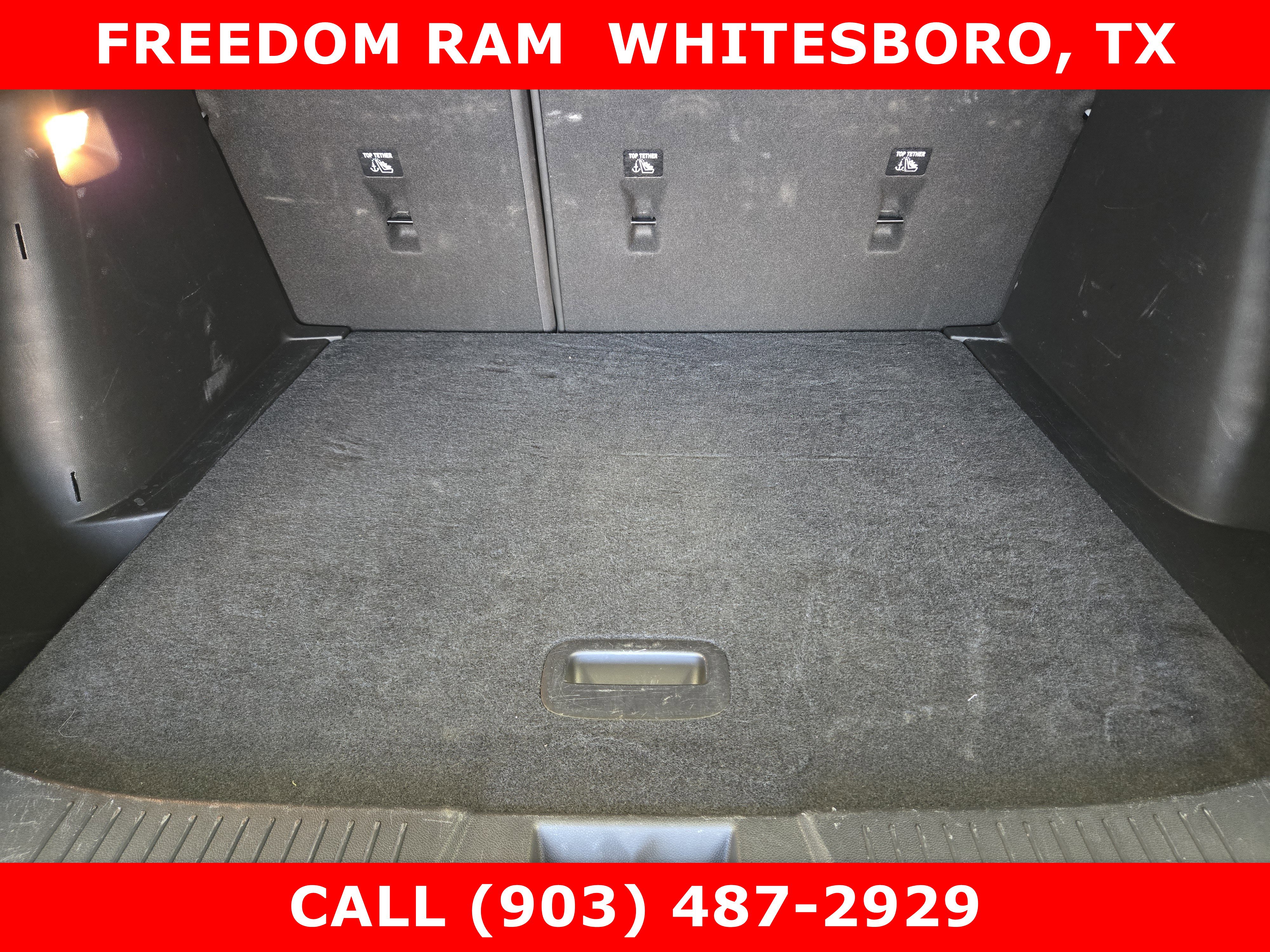 Used 2025 Chevrolet Trax LT w/ LT Convenience Package image 21