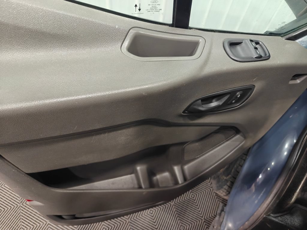 Used 2021 Ford Transit 350 DRW RWD image 34