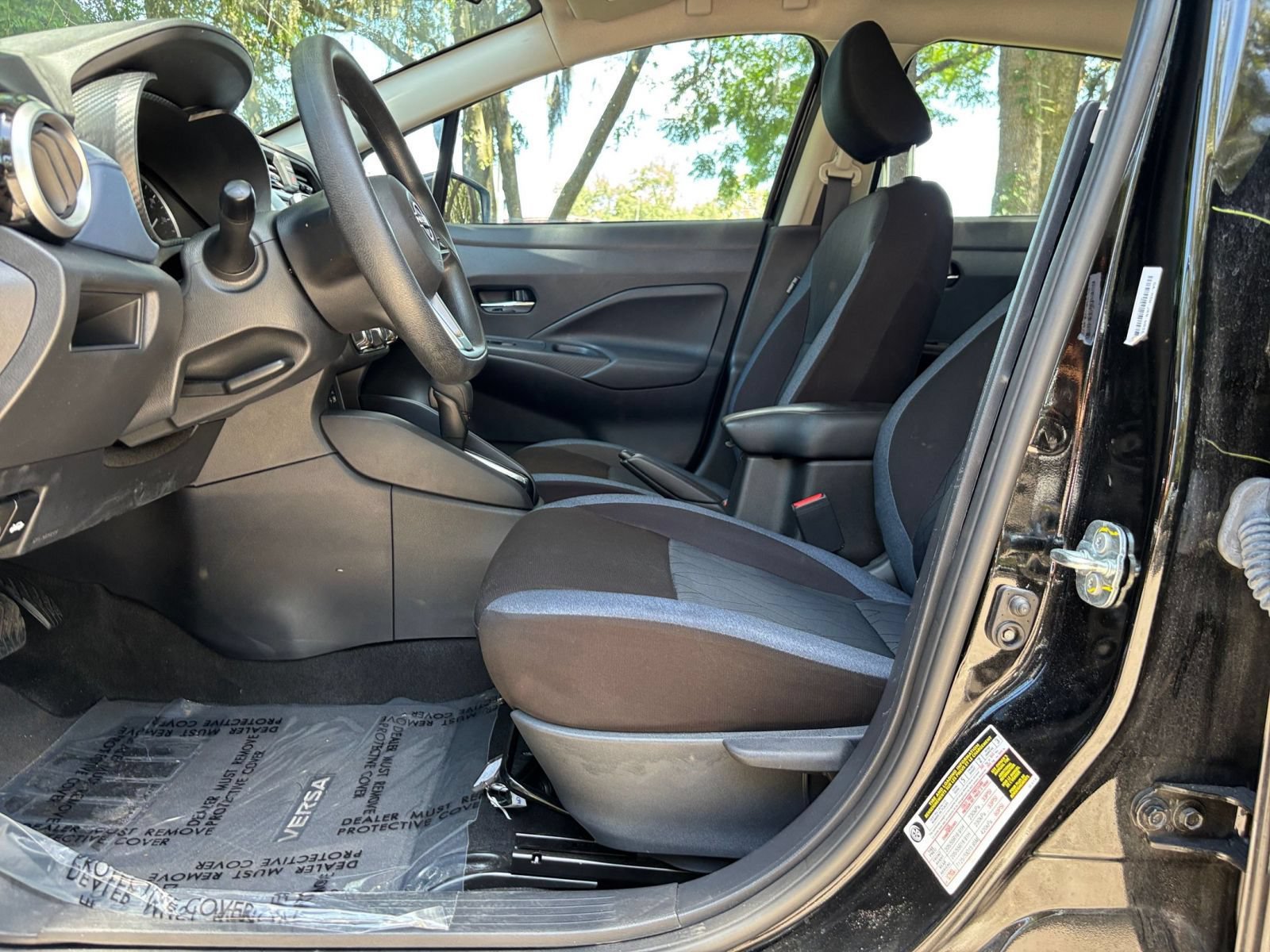 Used 2025 Nissan Versa SV FWD image 24