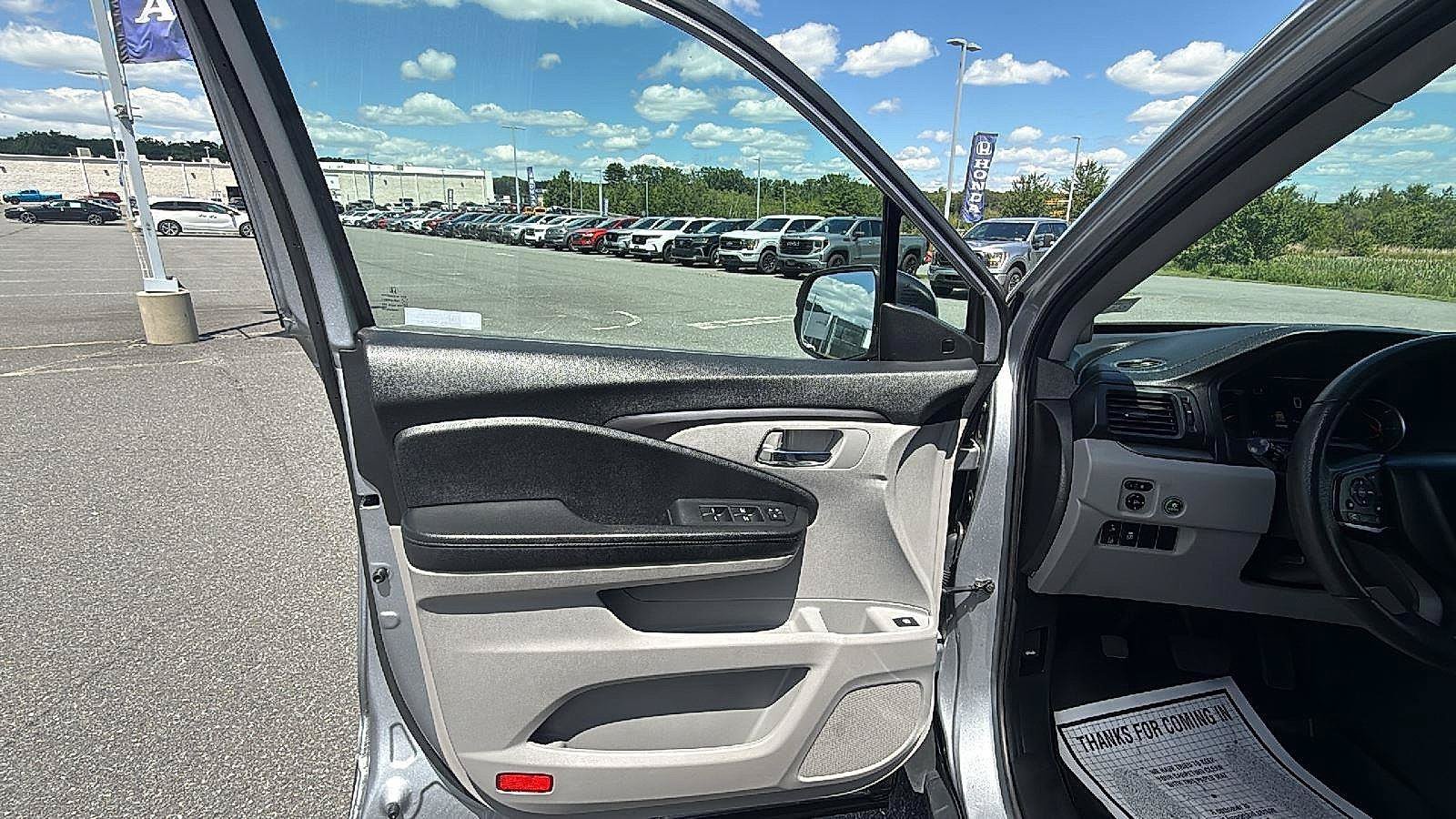Used 2021 Honda Pilot EX image 27