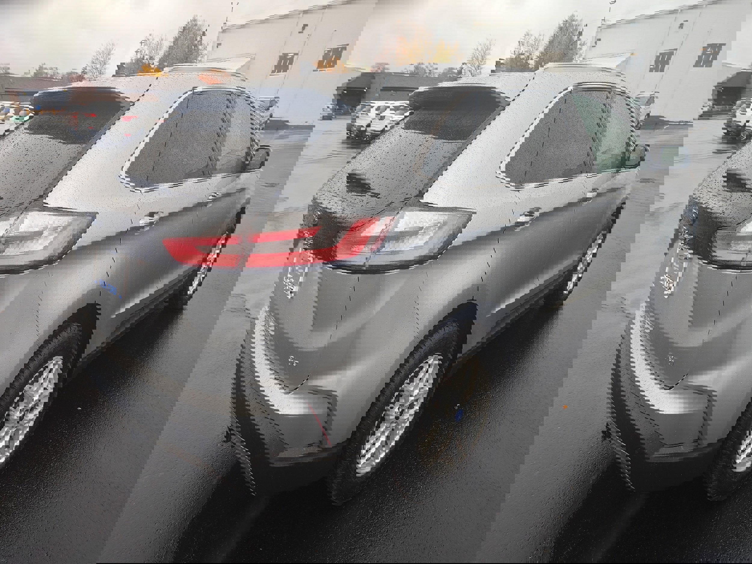 Used 2022 Ford Edge SEL w/ Convenience Package image 4