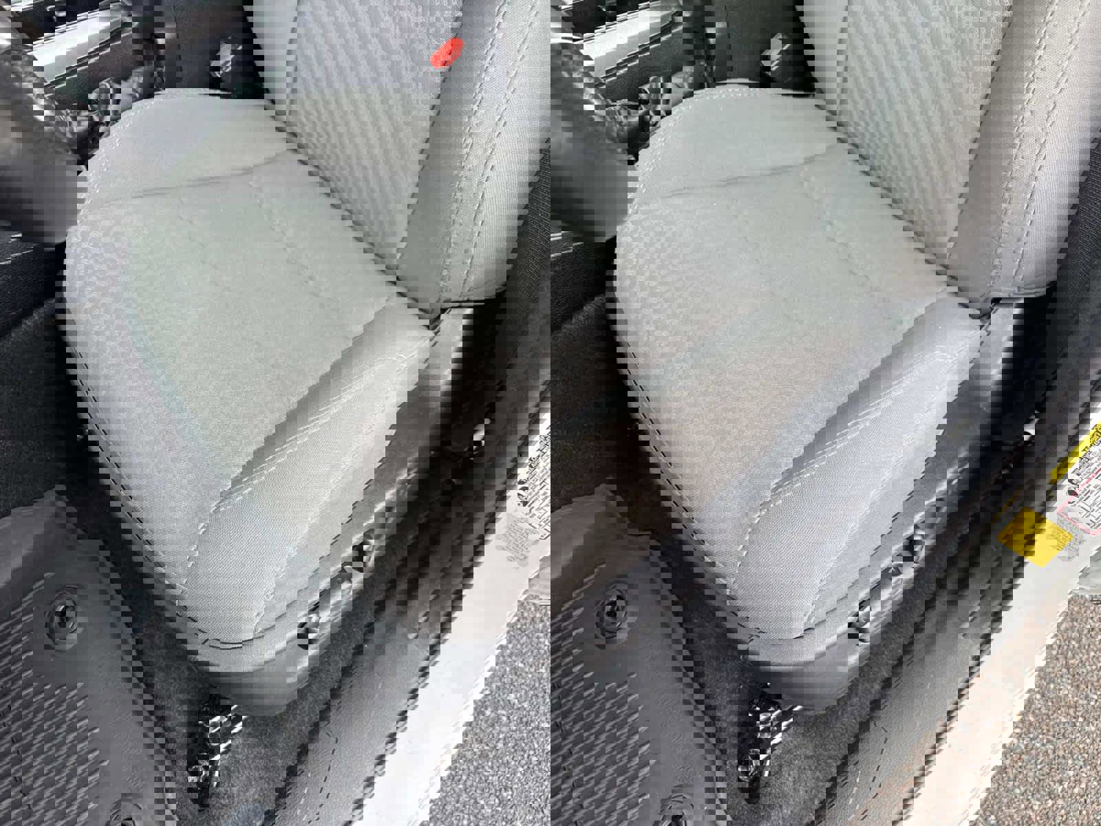 Used 2022 Toyota Tacoma SR5 w/ Technology Package image 19