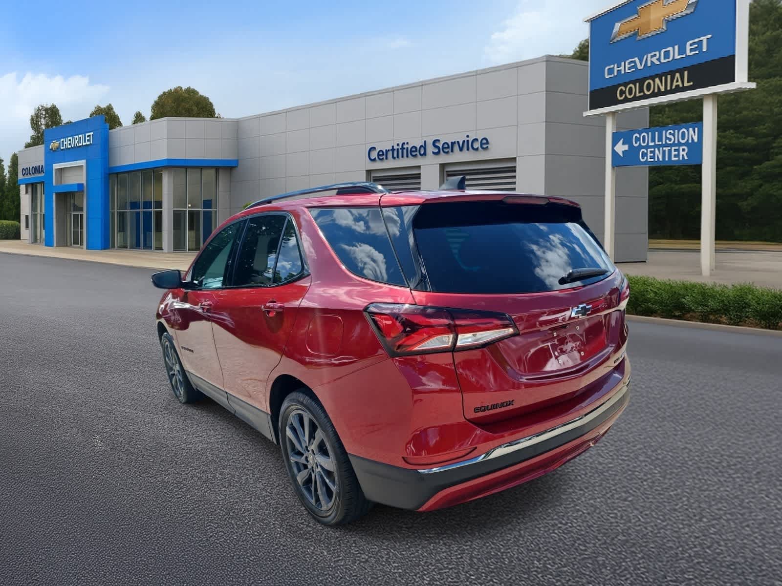 Used 2022 Chevrolet Equinox RS w/ RS Leather Package AWD/4WD image 5