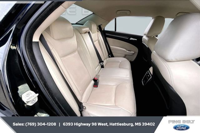 Used 2023 Chrysler 300 Touring L image 20