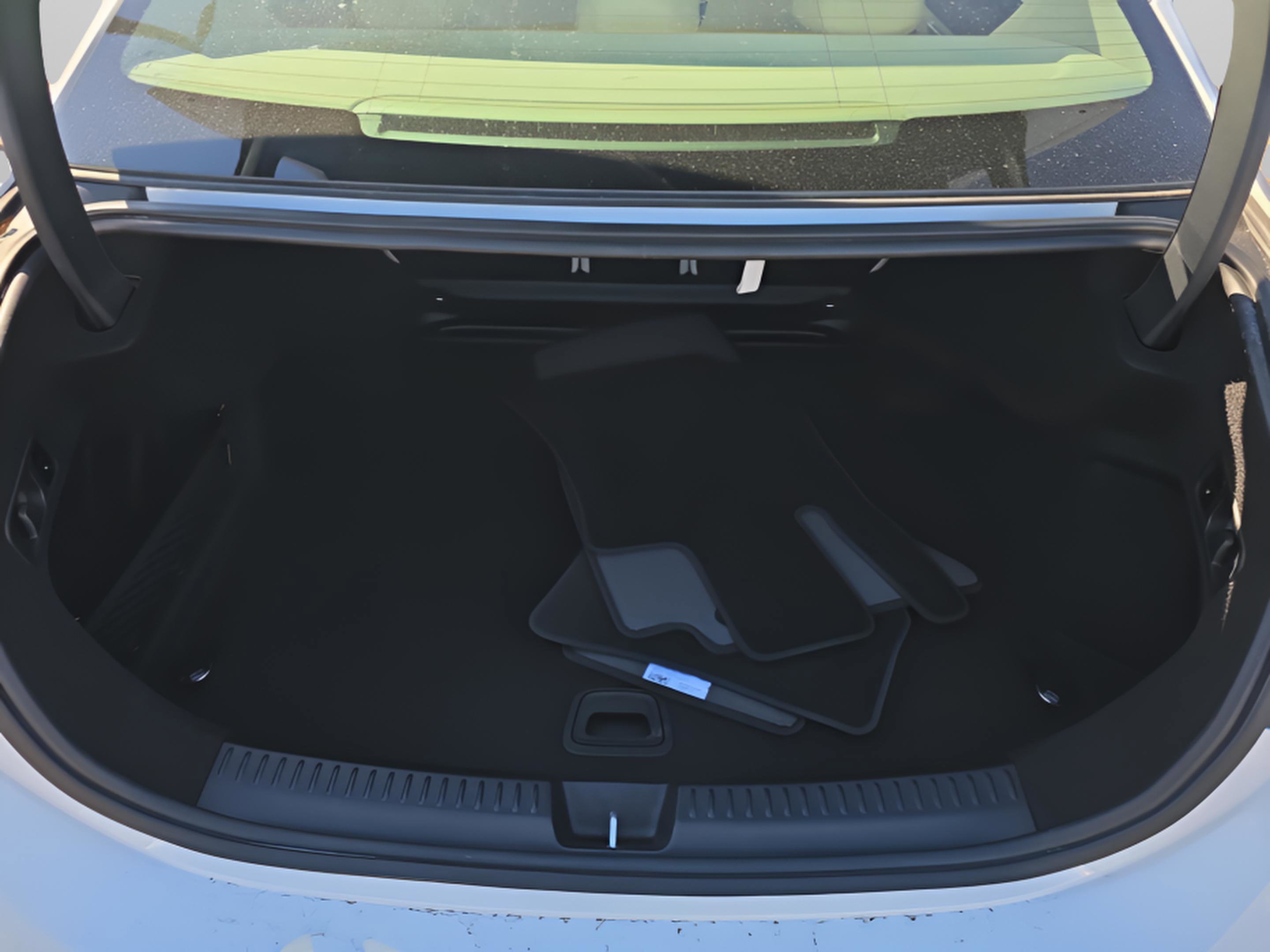 Used 2024 Mercedes-Benz E 450 4MATIC Sedan image 9