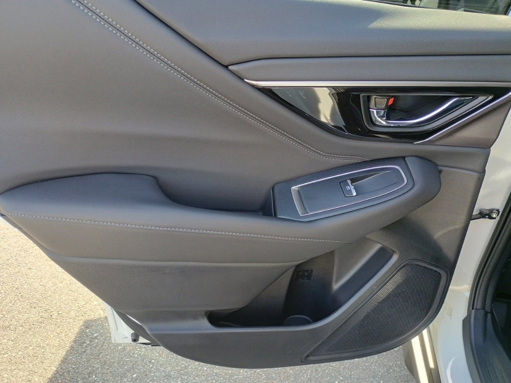 Certified 2025 Subaru Outback Touring image 15