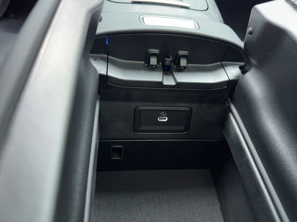 Used 2026 Mercedes-Benz E 350 Sedan image 35