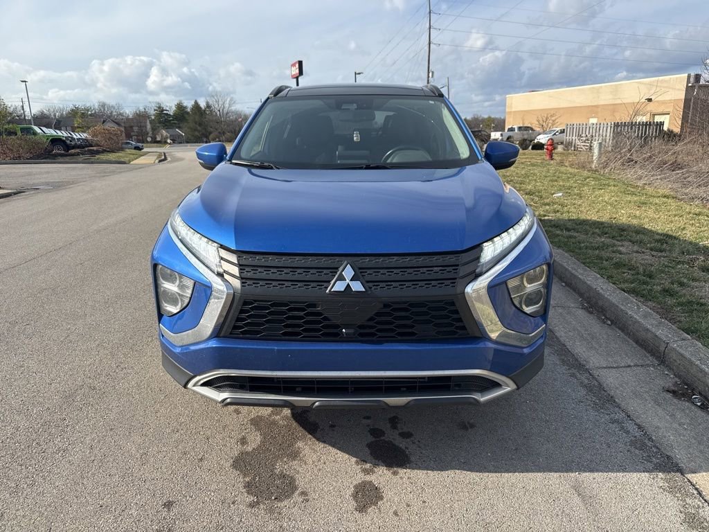 Used 2022 Mitsubishi Eclipse Cross FWD image 2