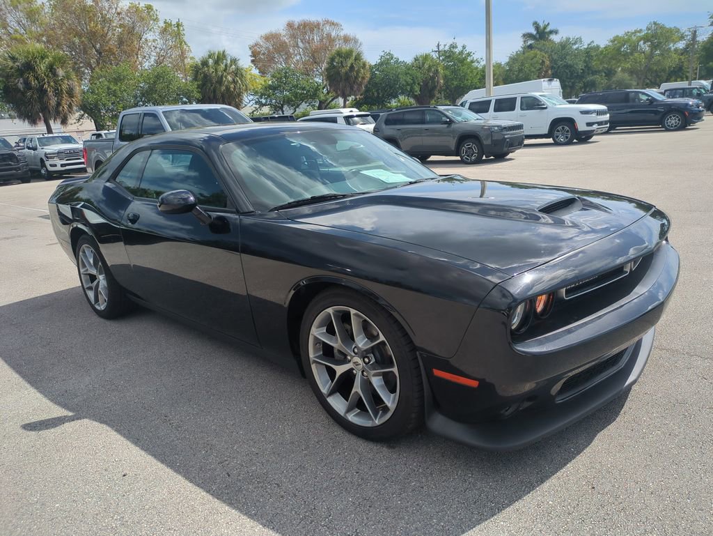 Used 2022 Dodge Challenger GT image 2