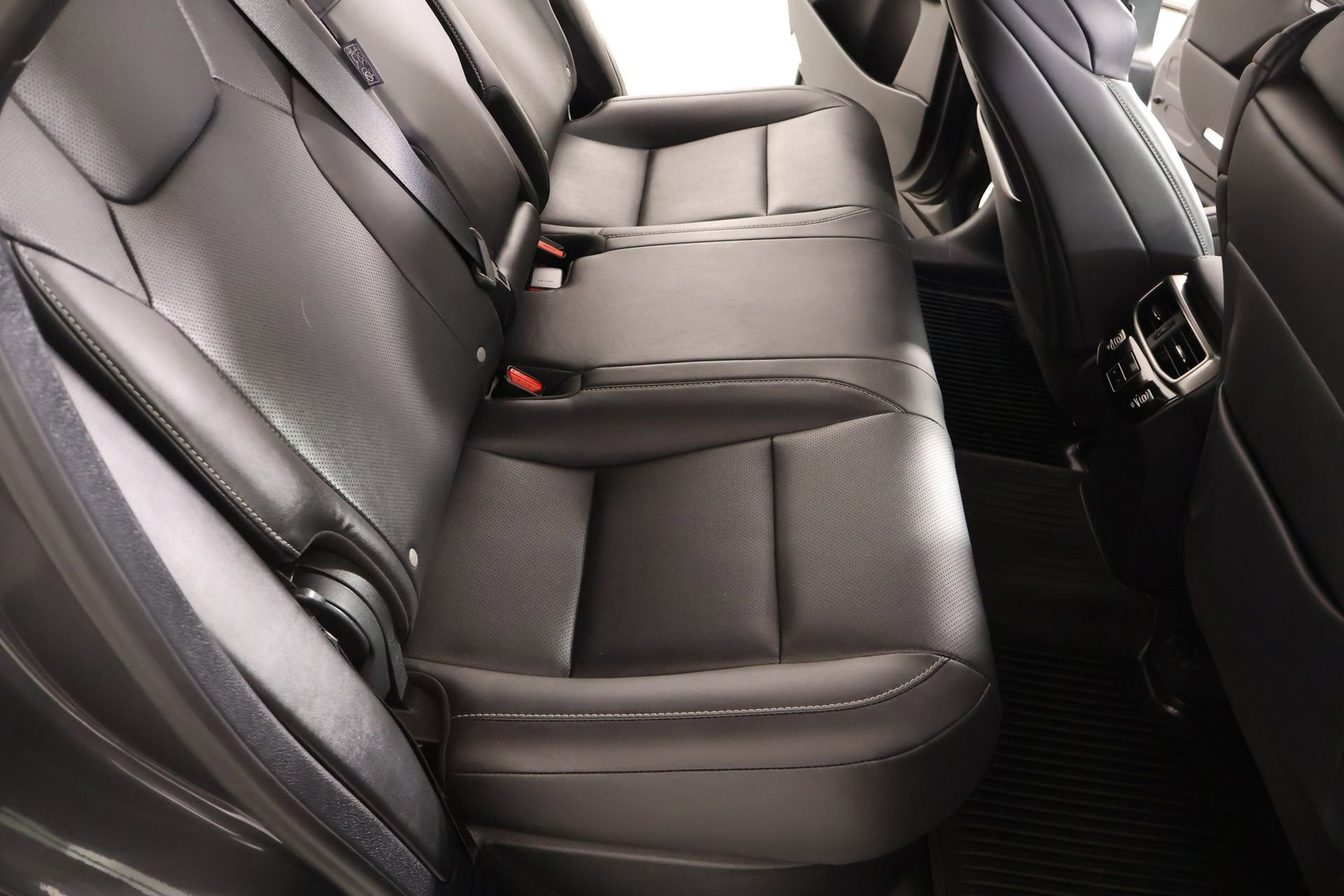 Used 2024 Lexus RX 350 F Sport w/ Convenience Package image 14