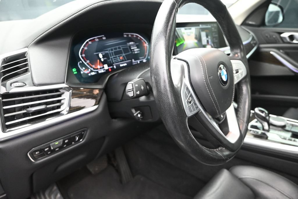 Used 2021 BMW X7 xDrive40i w/ Premium Package AWD/4WD image 12