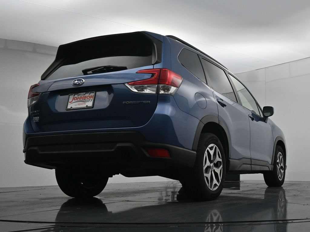 Used 2021 Subaru Forester Premium AWD/4WD image 36