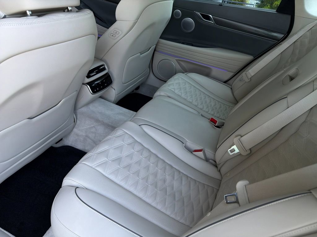 Used 2025 Genesis G80 3.5T Sport Prestige AWD/4WD image 13
