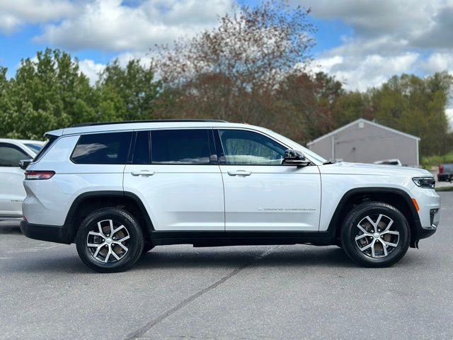 Used 2024 Jeep Grand Cherokee L Limited AWD/4WD image 7