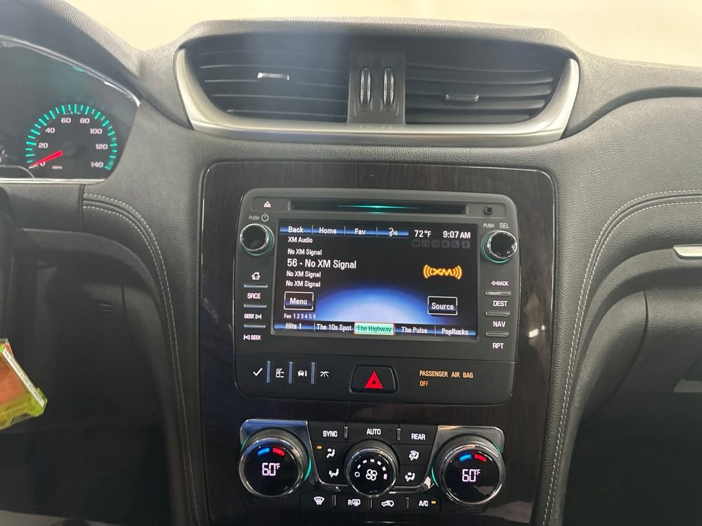 Used 2017 Chevrolet Traverse LT AWD/4WD image 39