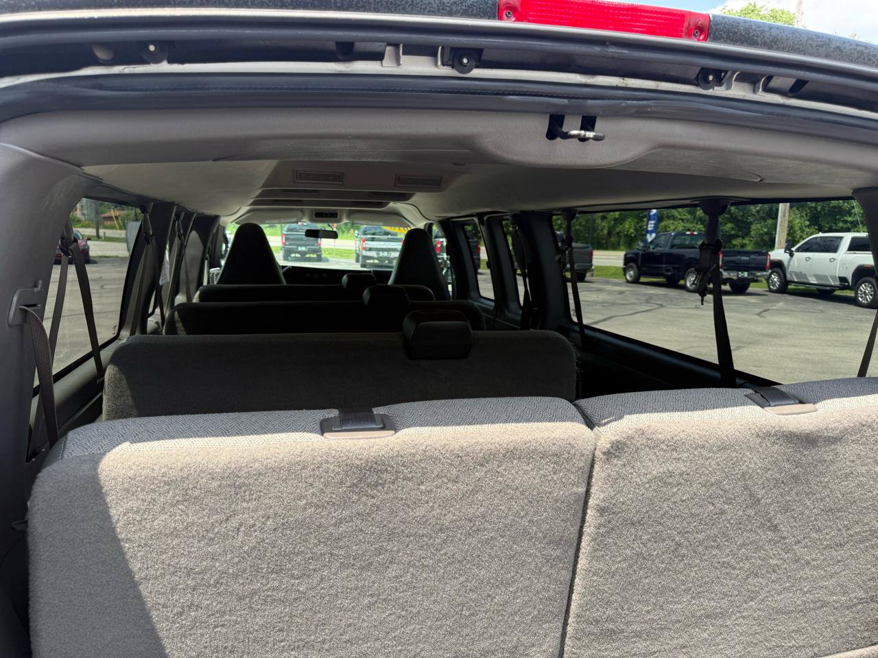 Used 2018 GMC Savana 3500 LS RWD image 15