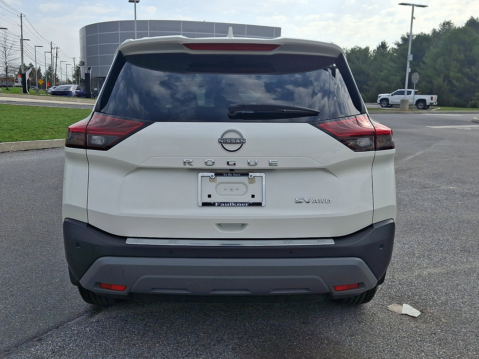 Certified 2023 Nissan Rogue SV w/ SV Premium B Package AWD/4WD image 6