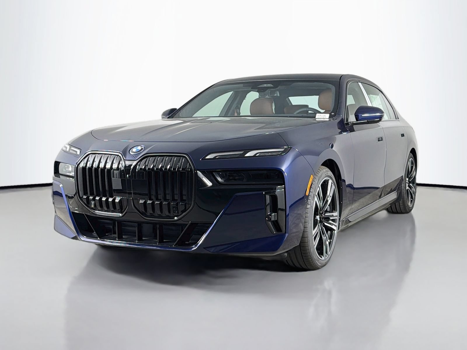 New 2026 BMW i7 xDrive60 w/ M Sport Package RWD image 3