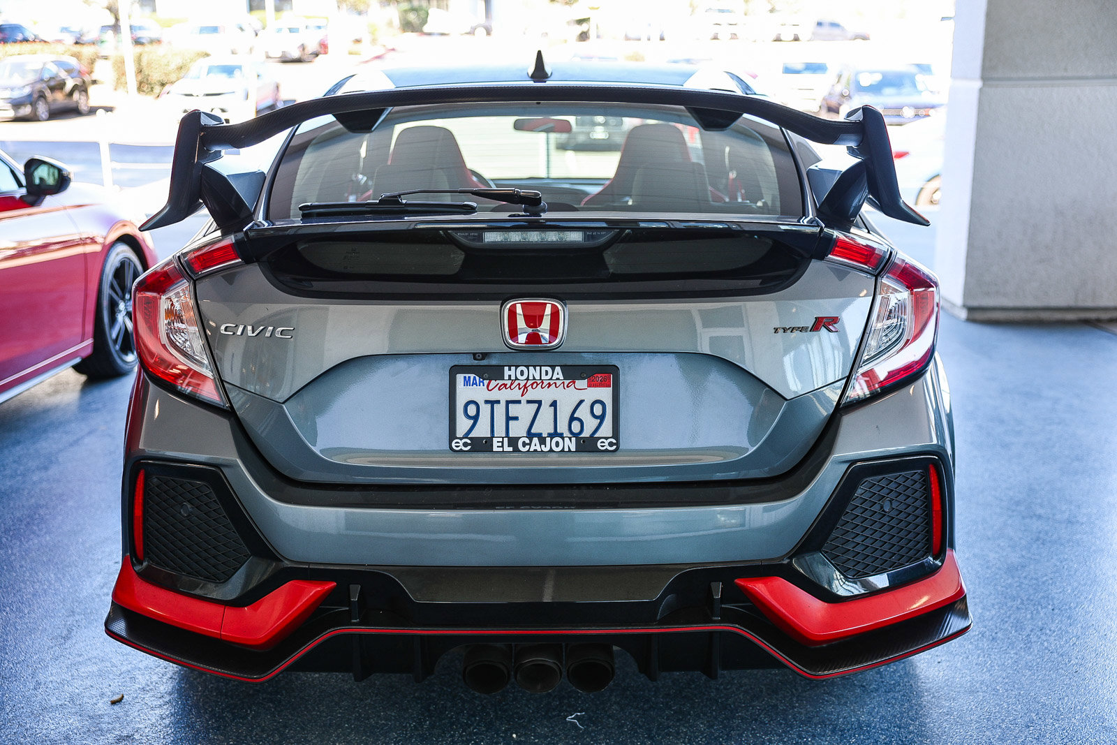 Used 2018 Honda Civic Type R image 8