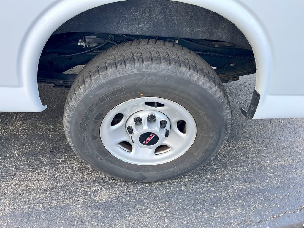 Used 2024 GMC Savana 2500 Work Van w/ Driver Convenience Package image 19