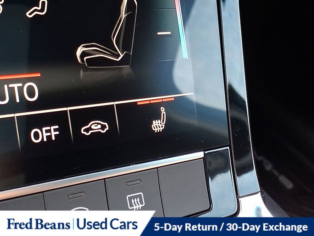 Used 2023 Audi e-tron Premium image 28