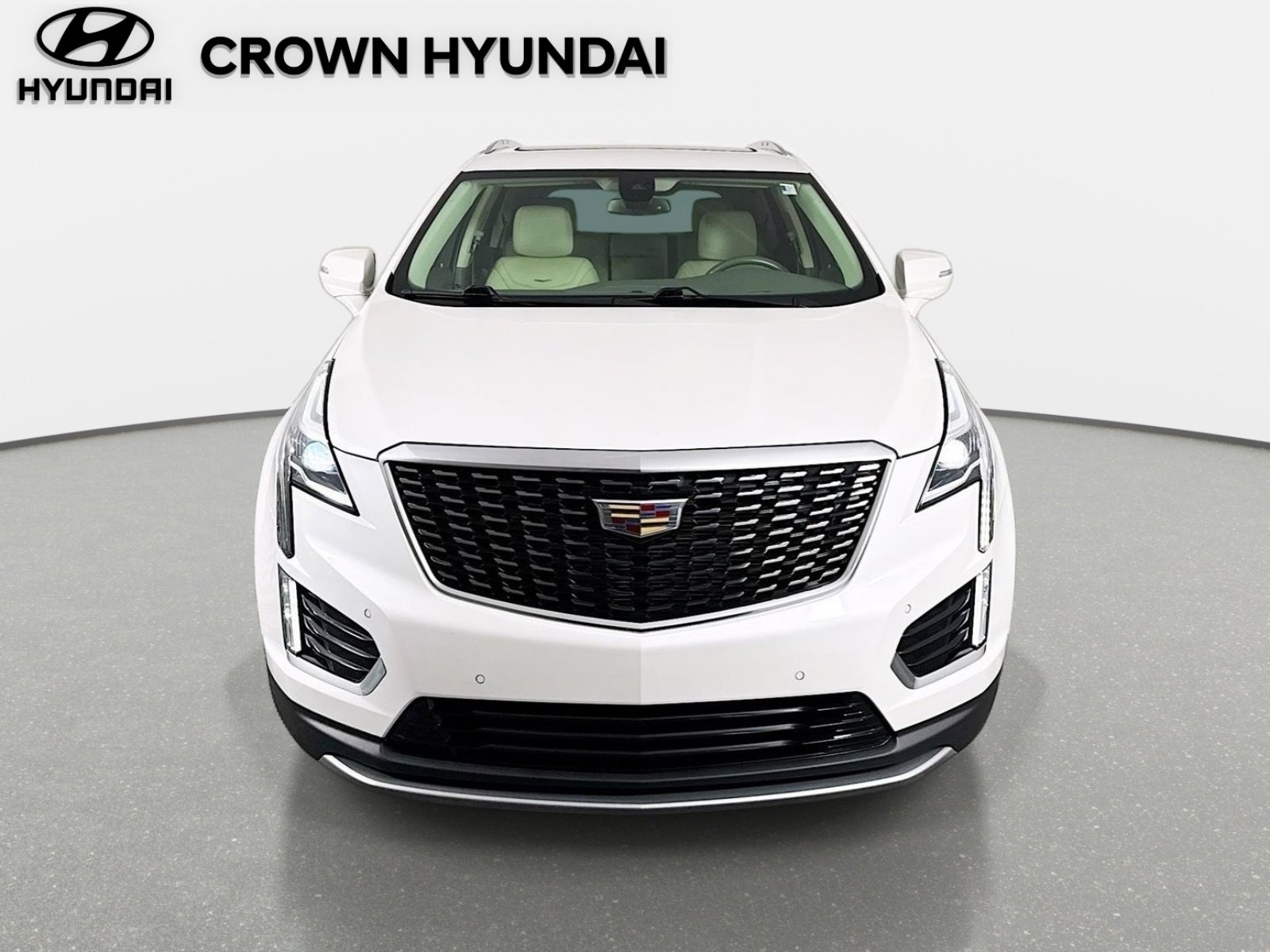 Used 2022 Cadillac XT5 Premium Luxury image 2