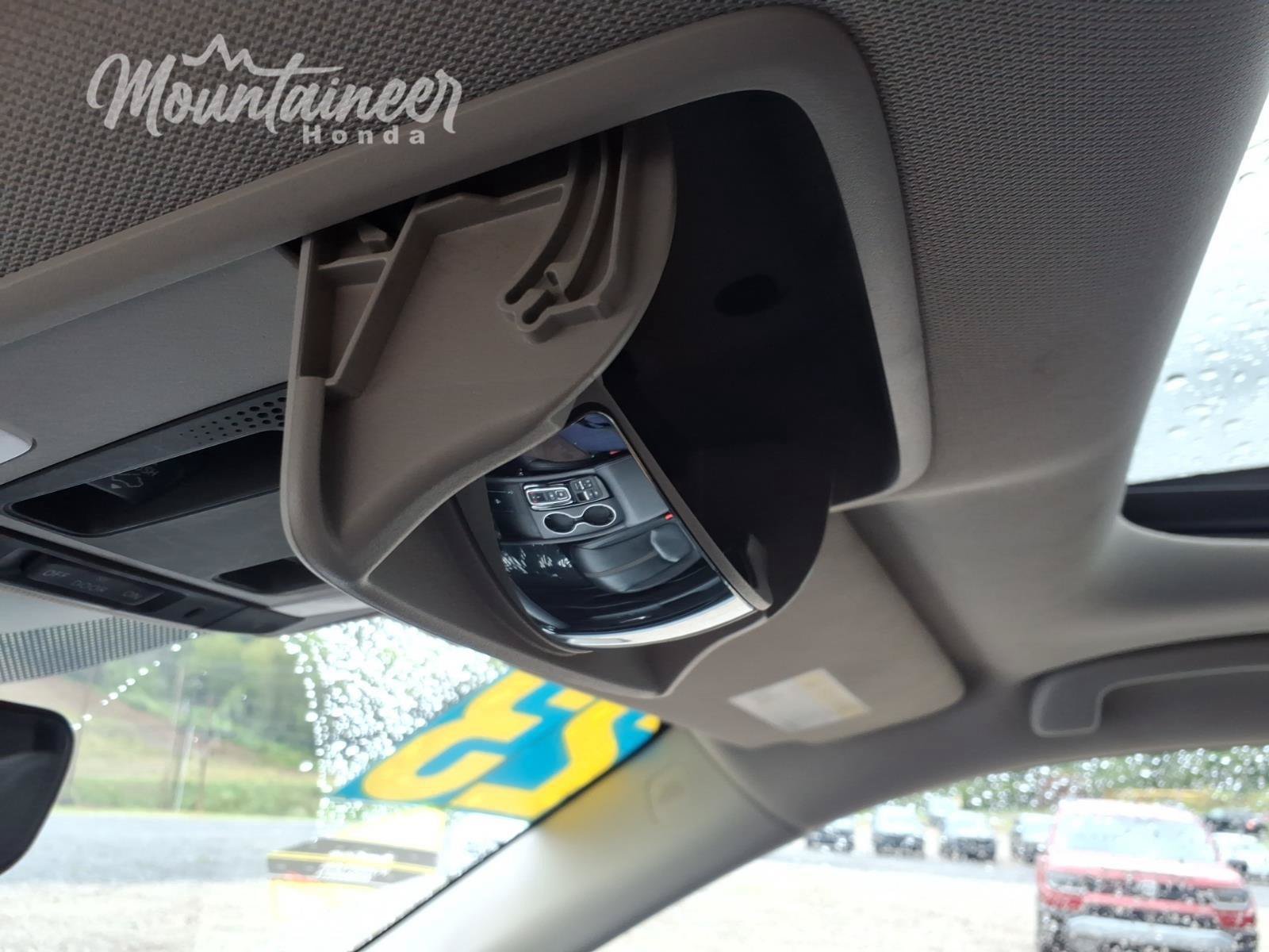 Used 2023 Honda Pilot Touring image 45