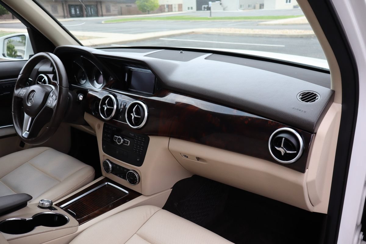 Used 2013 Mercedes-Benz GLK 250 BlueTEC 4MATIC image 17