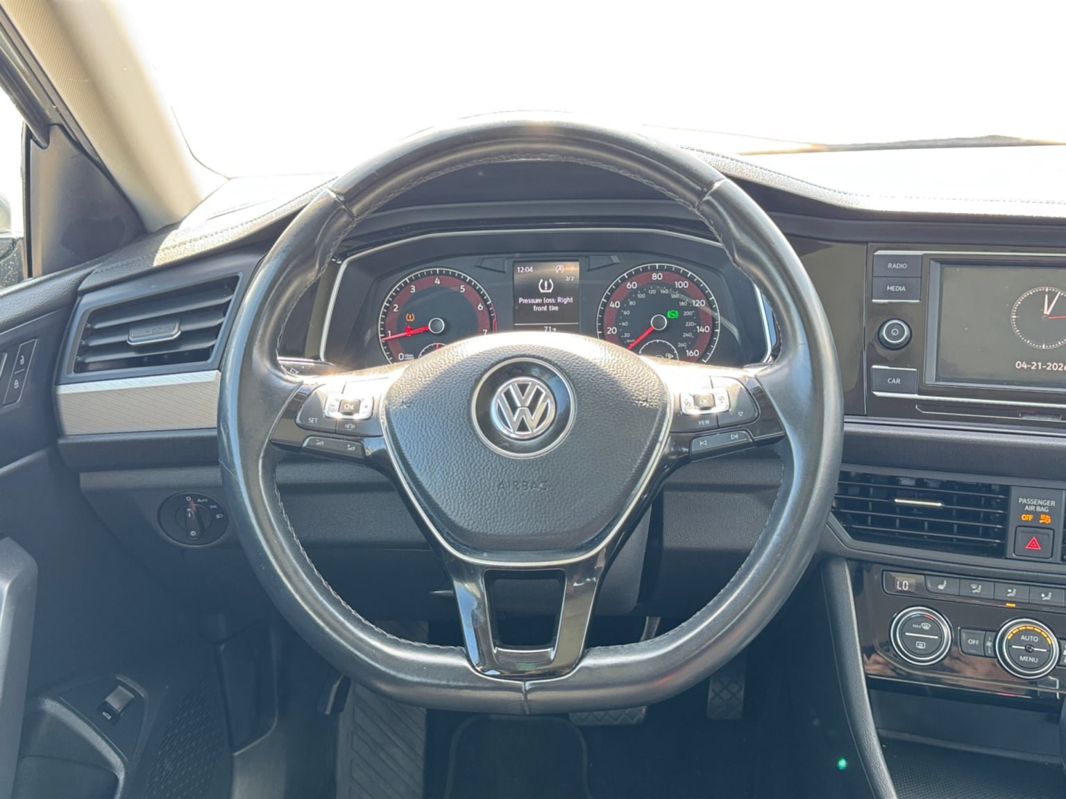 Used 2019 Volkswagen Jetta SE FWD image 13