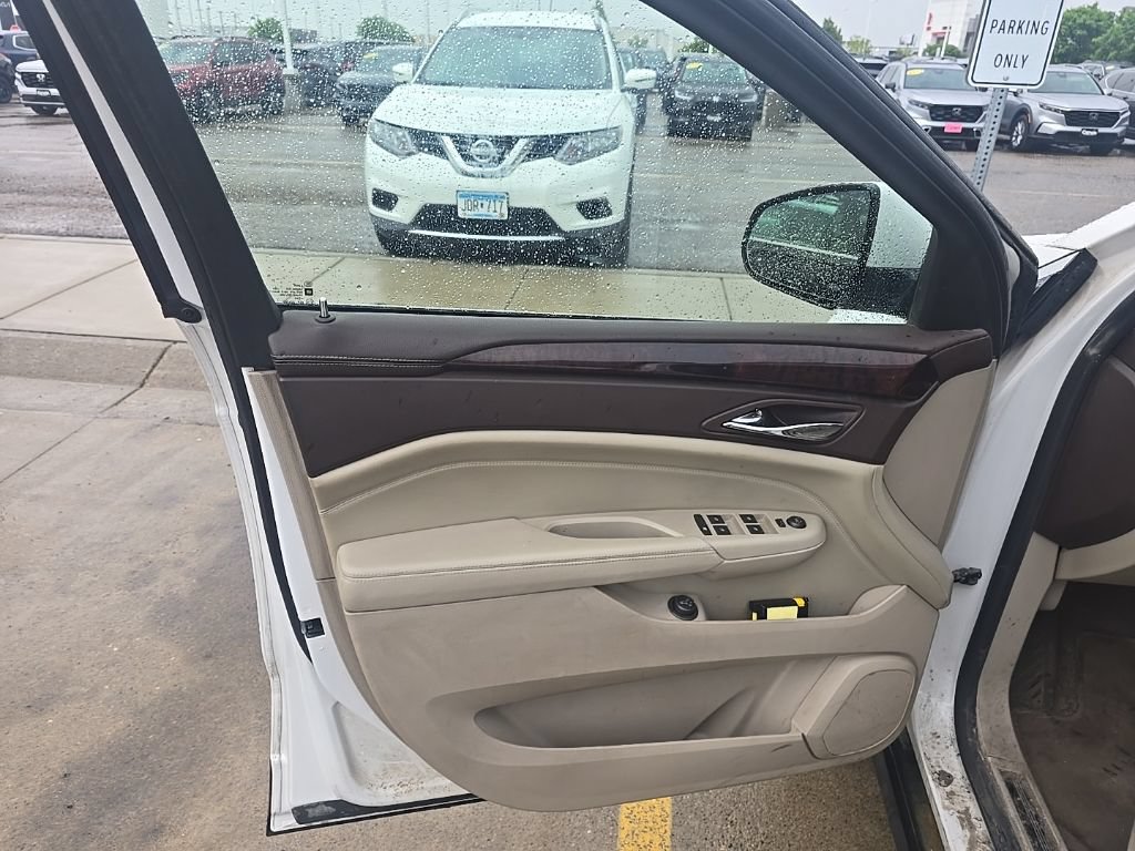 Used 2010 Cadillac SRX Premium AWD/4WD image 7
