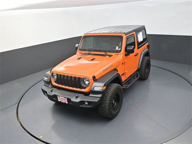 Used 2025 Jeep Wrangler Sport image 17