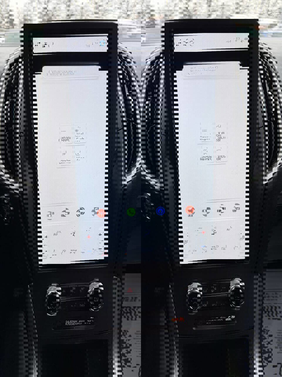 Used 2021 Ford Edge SEL w/ Cargo Accessory Package image 16