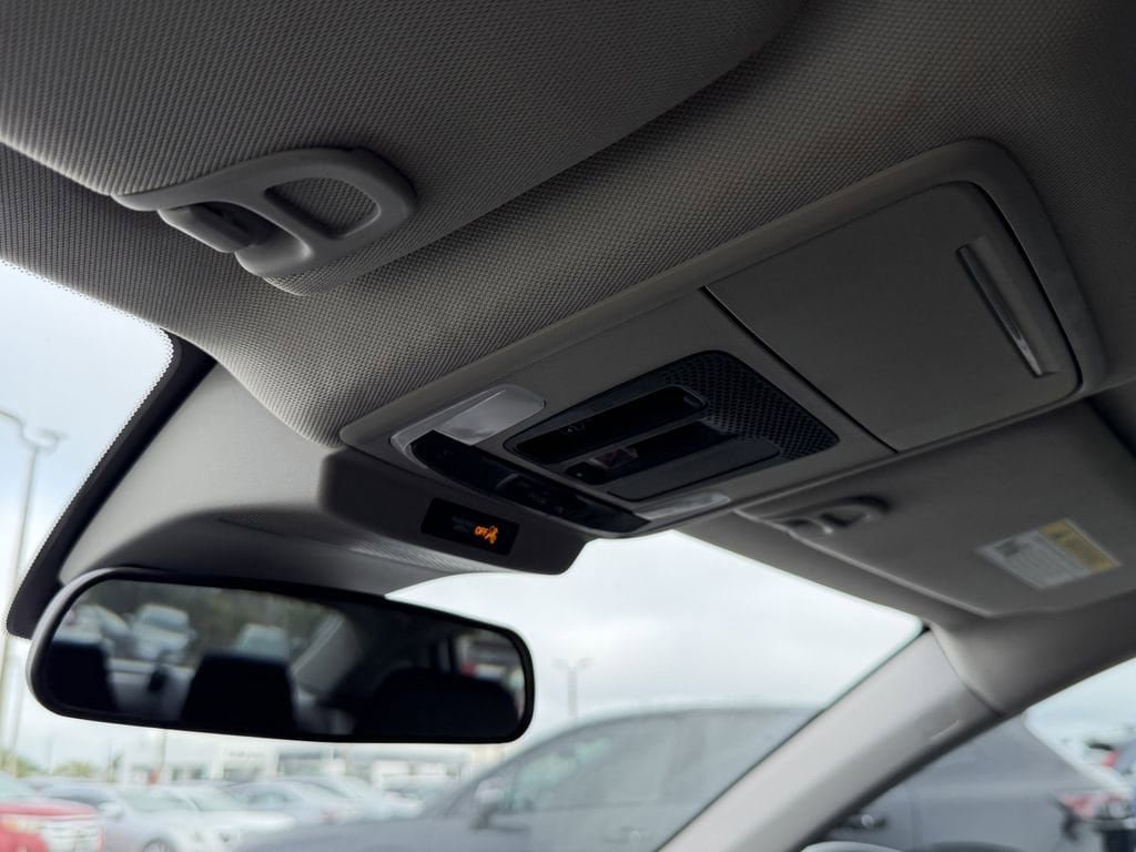 Used 2023 Honda Accord EX image 31