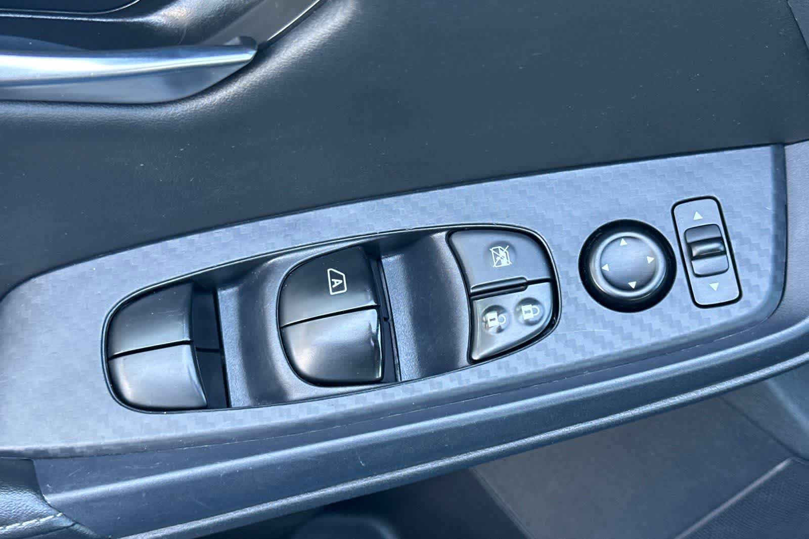 Used 2024 Nissan Sentra SV FWD image 13