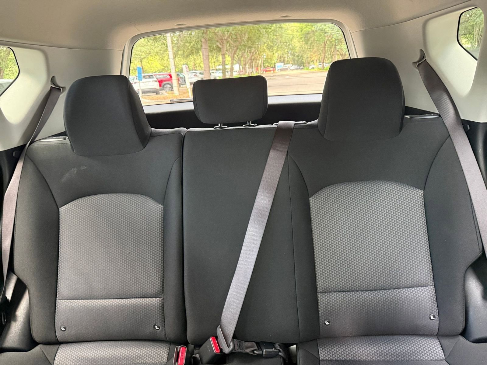 Used 2025 Kia Soul LX w/ LX Technology Package FWD image 35