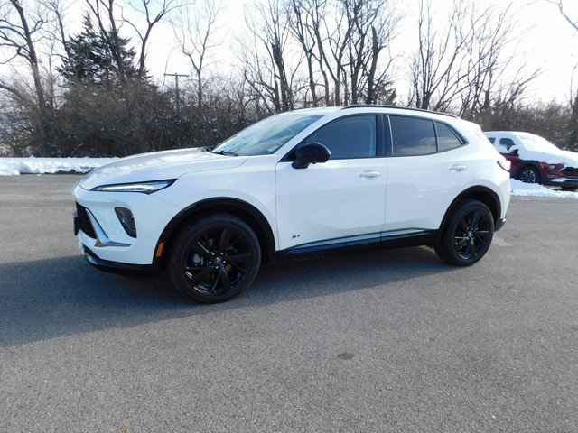 Used 2025 Buick Envision Sport Touring image 7