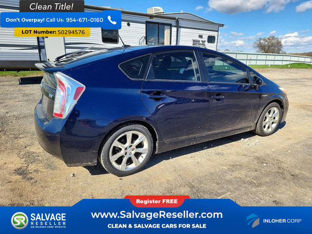 Used 2013 Toyota Prius Four w/ Deluxe Solar Roof Pkg FWD image 4