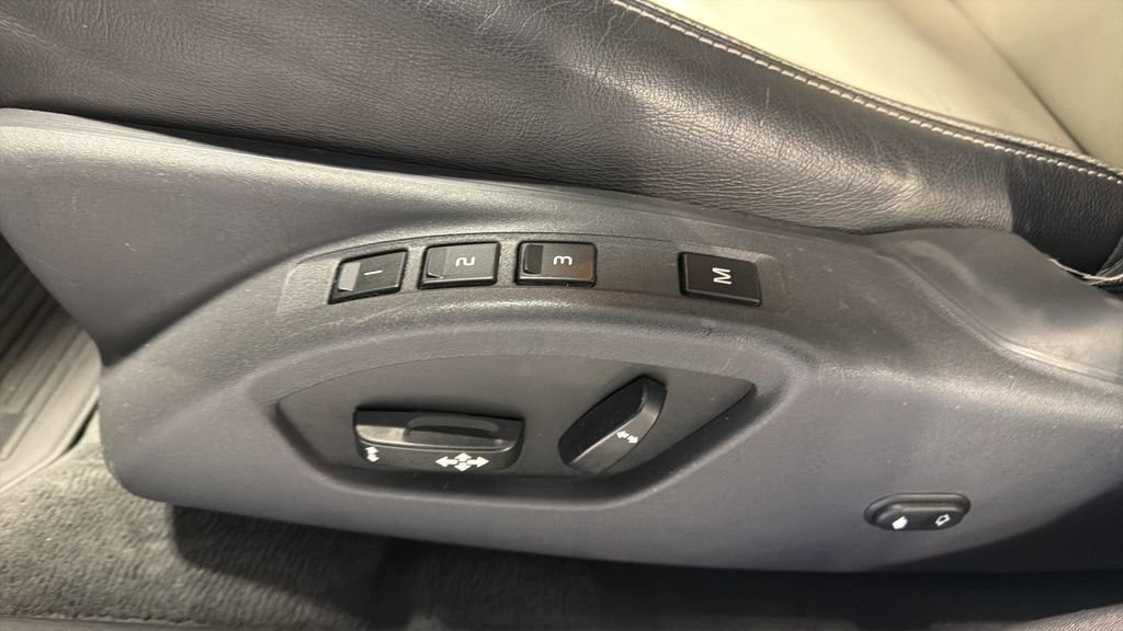 Used 2016 Volvo XC60 T6 AWD/4WD image 17