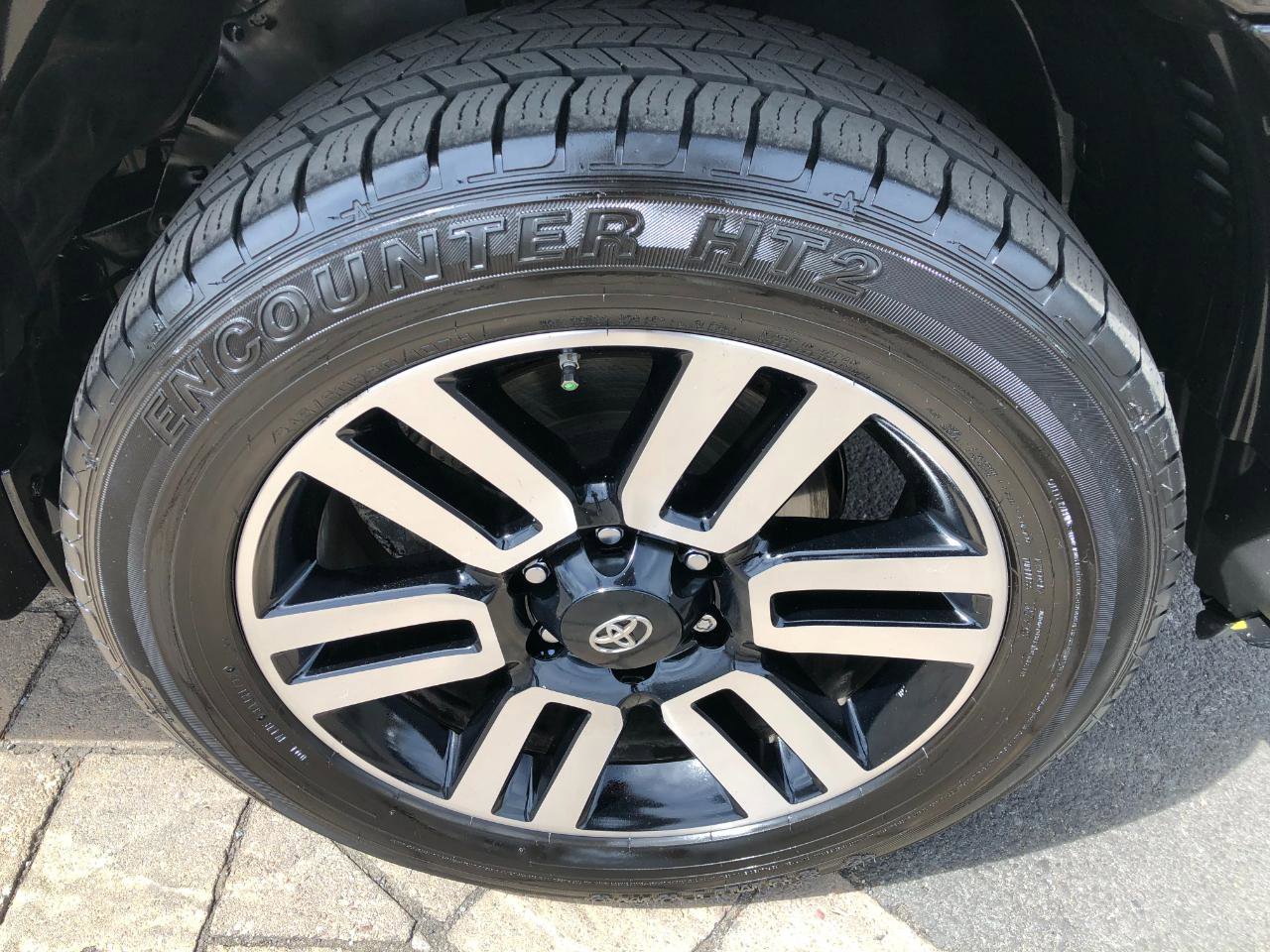 Used 2019 Toyota 4Runner Limited AWD/4WD image 9