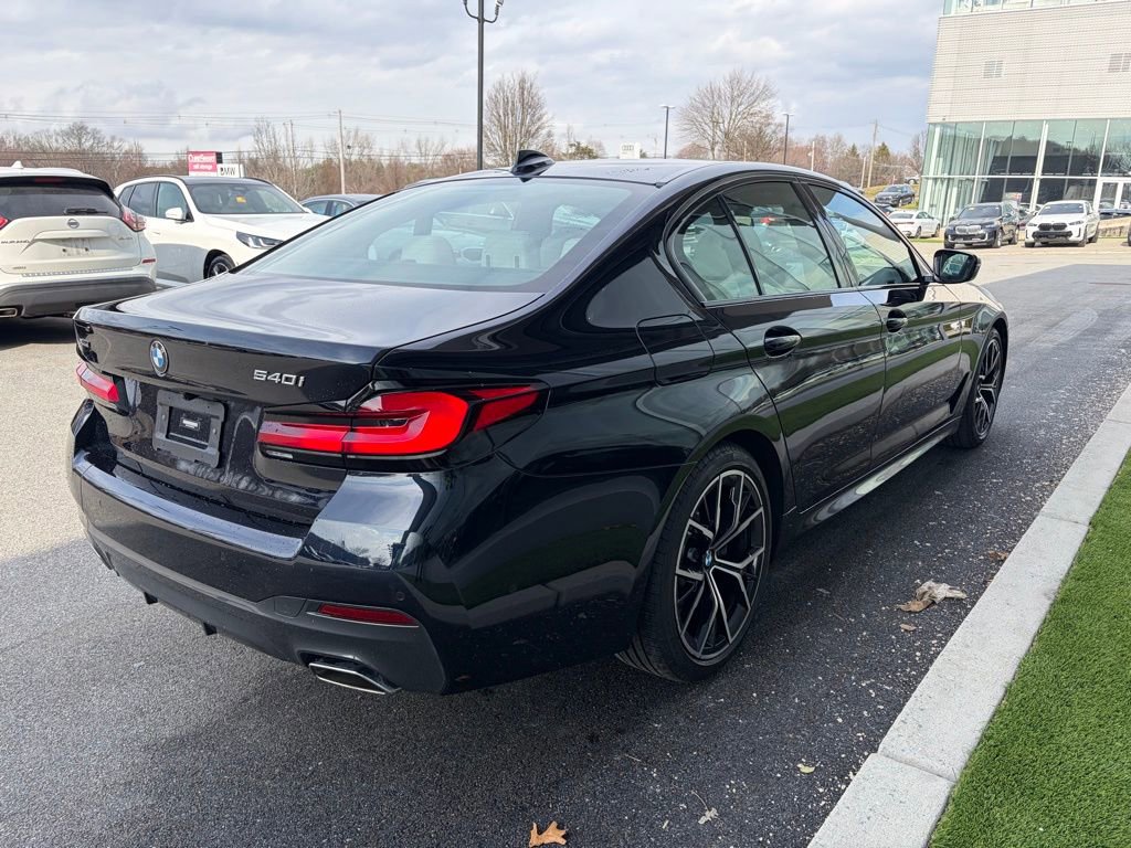 Certified 2023 BMW 540i xDrive w/ Executive Package image 3