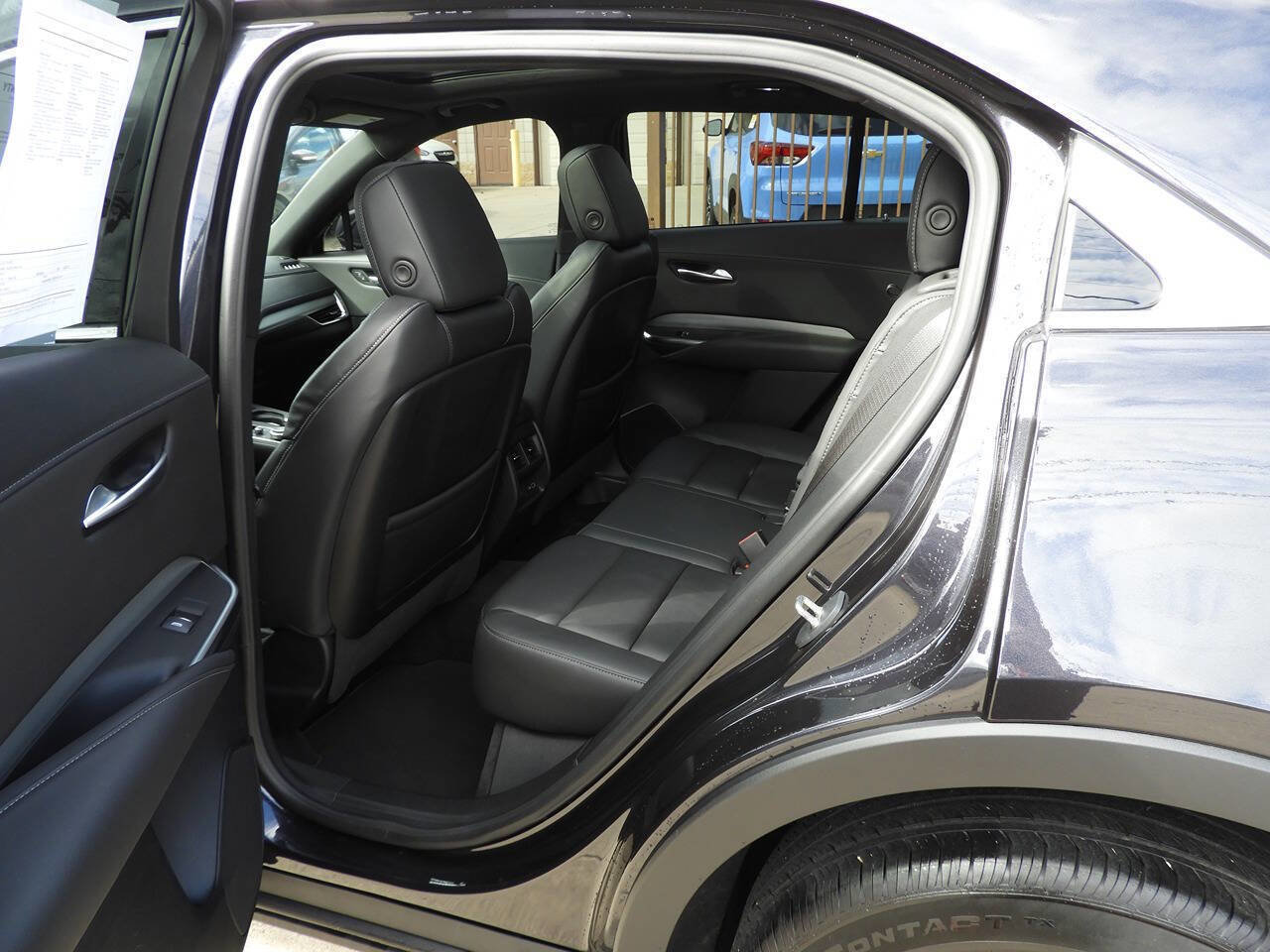 Used 2023 Cadillac XT4 Premium Luxury w/ Cold Weather Package FWD image 21
