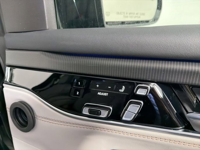 New 2026 Jeep Grand Wagoneer Summit w/ Rear Seat Video Group I image 41