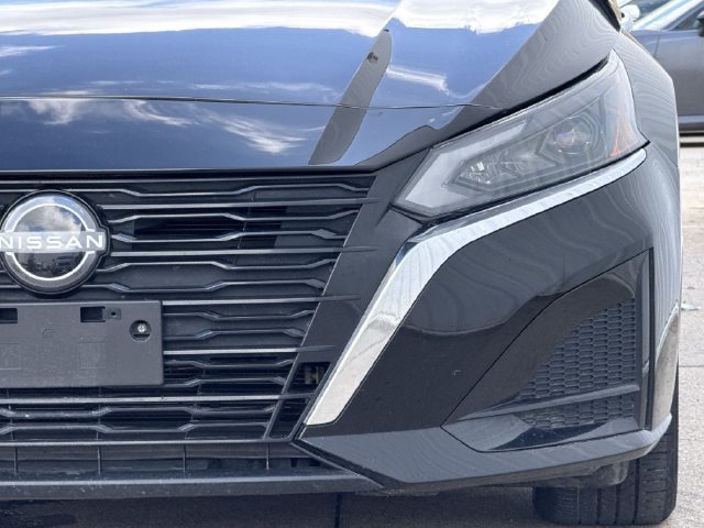 Used 2025 Nissan Altima 2.5 SV AWD/4WD image 9